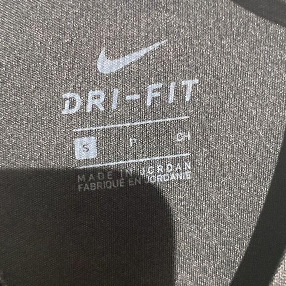 Nike Women's Black Dri-Fit Swoosh Logo Mesh Running Tank Top Size Small - Picture 8 of 9